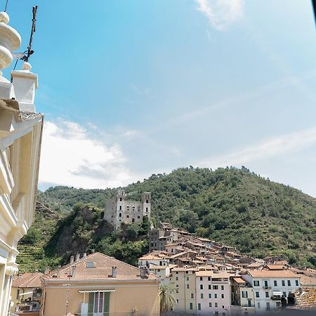 Dussaiga - Camera Del Fiordaliso Hotel Dolceacqua Exterior photo