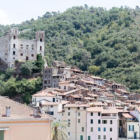 Dussaiga - Camera Del Fiordaliso Hotel Dolceacqua Exterior photo